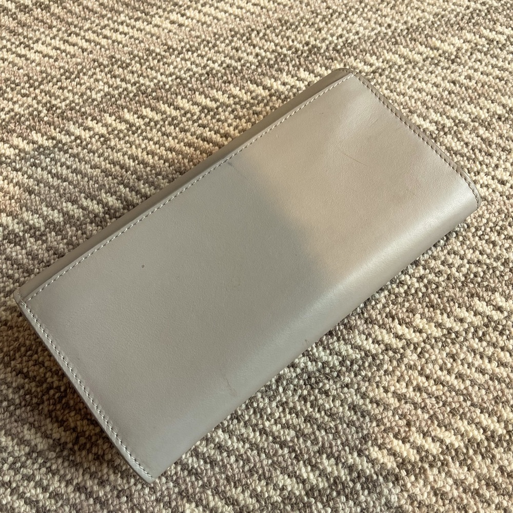 Burberry Light Gray Leather Continental Wallet with Gold Logo - Picture 4 of 4